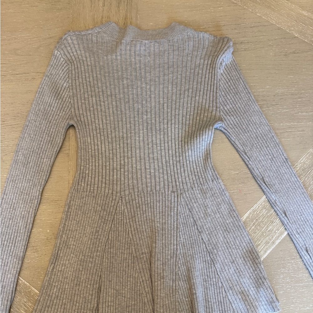 Lulu's Gray Long Sleeve Ribbed Sweater - Picture 6 of 8